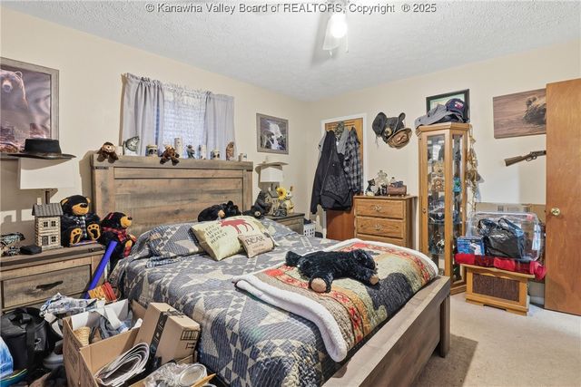 2967 Shank Avenue, Hurricane, WV 25526