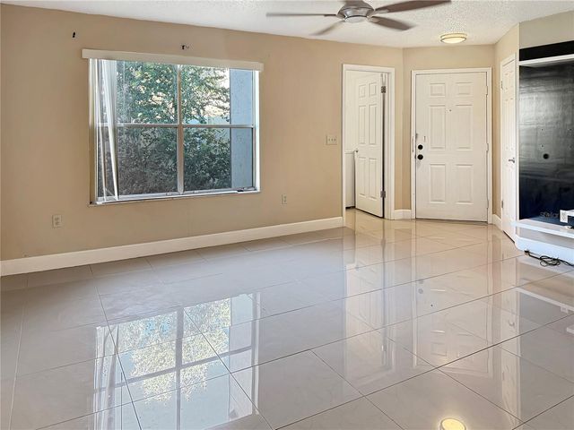 635 BUOY LANE 201, Altamonte Springs, FL 32714
