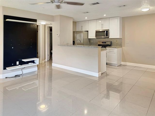 635 BUOY LANE 201, Altamonte Springs, FL 32714