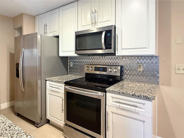 635 BUOY LANE 201, Altamonte Springs, FL 32714