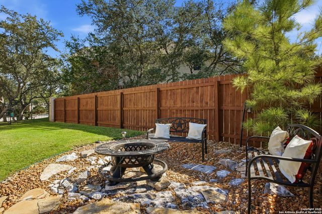 523 Heather Ridge, San Antonio, TX 78260