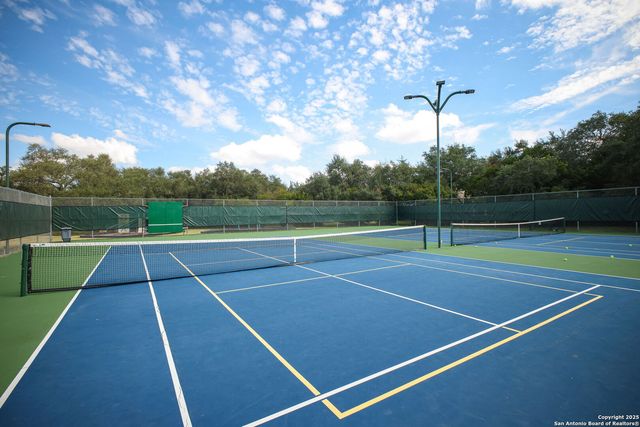 523 Heather Ridge, San Antonio, TX 78260