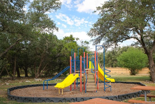 523 Heather Ridge, San Antonio, TX 78260