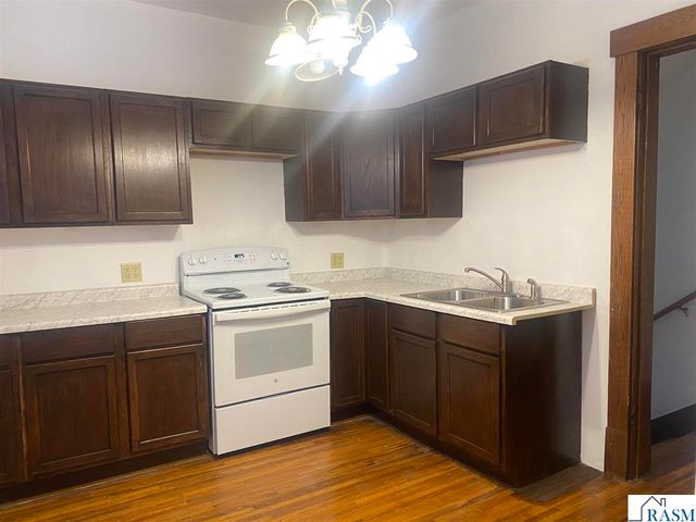 109 S 4th Street, Mankato, MN 56001