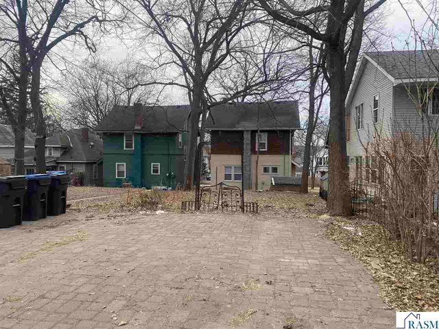 109 S 4th Street, Mankato, MN 56001