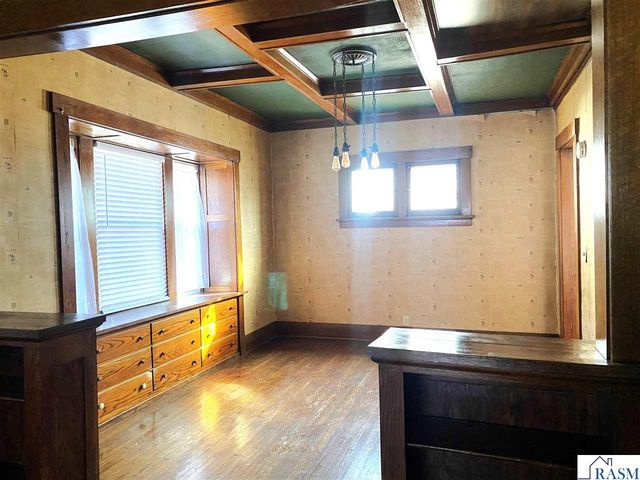 109 S 4th Street, Mankato, MN 56001