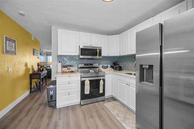 4153 58TH STREET N 176, Kenneth City, FL 33709