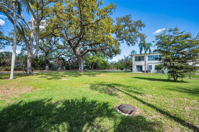 4153 58TH STREET N 176, Kenneth City, FL 33709