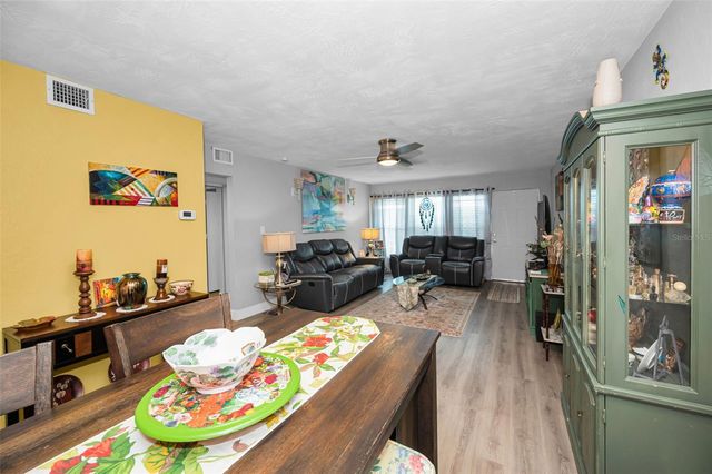 4153 58TH STREET N 176, Kenneth City, FL 33709