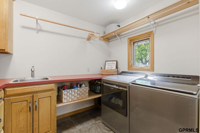 13532 Boyd Street, Omaha, NE 68164
