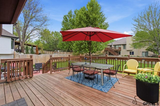 13532 Boyd Street, Omaha, NE 68164