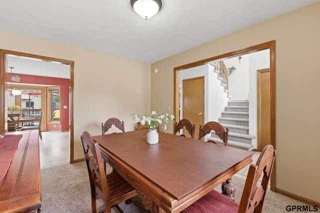 13532 Boyd Street, Omaha, NE 68164