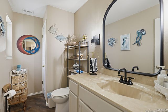 632 Durham Dr, Canyon Lake, TX 78133