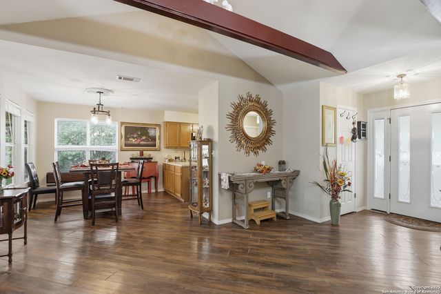 632 Durham Dr, Canyon Lake, TX 78133