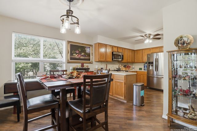 632 Durham Dr, Canyon Lake, TX 78133