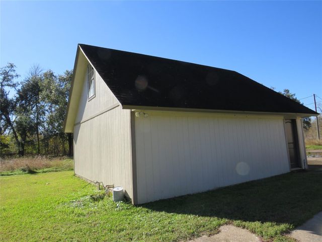 10 Forrest Lane, Angleton, TX 77515