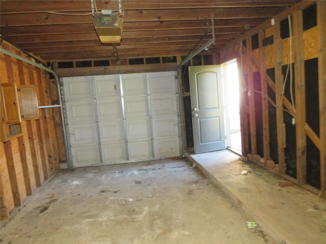 10 Forrest Lane, Angleton, TX 77515