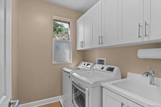 3149 Dega, Carlsbad, CA 92010