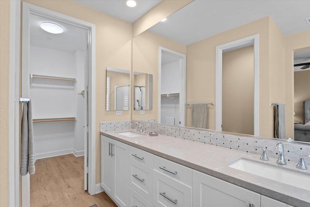 3149 Dega, Carlsbad, CA 92010