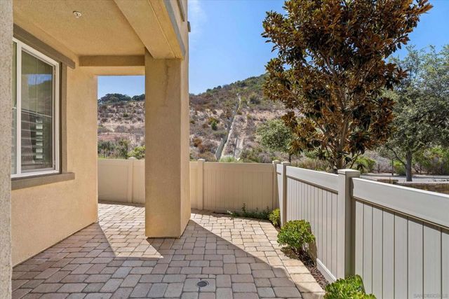 3149 Dega, Carlsbad, CA 92010