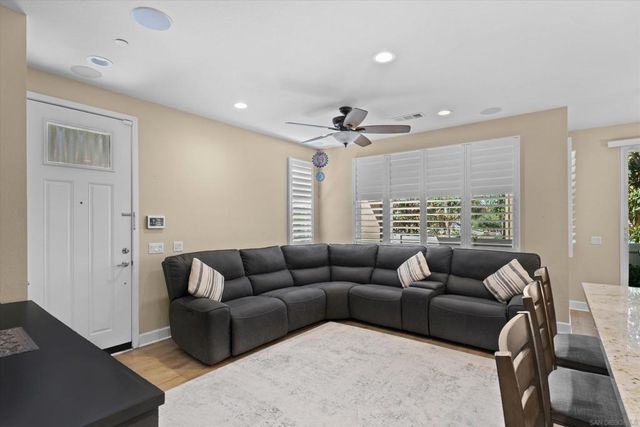 3149 Dega, Carlsbad, CA 92010