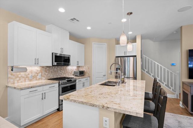 3149 Dega, Carlsbad, CA 92010