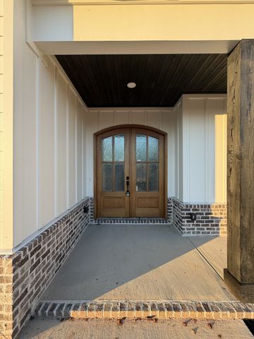 933 Ovoca Lake Rd, Tullahoma, TN 37388