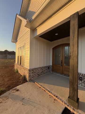 933 Ovoca Lake Rd, Tullahoma, TN 37388