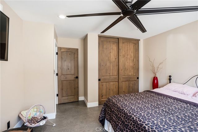 30861 Blackhorse Drive, Canyon Lake, CA 92587