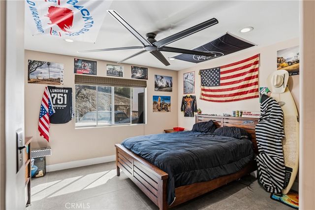 30861 Blackhorse Drive, Canyon Lake, CA 92587