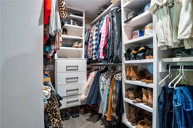 30861 Blackhorse Drive, Canyon Lake, CA 92587