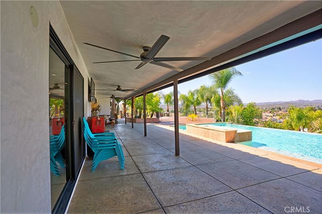 30861 Blackhorse Drive, Canyon Lake, CA 92587