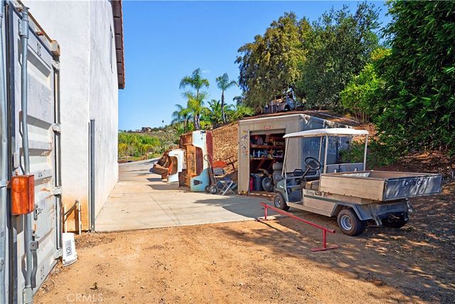 30861 Blackhorse Drive, Canyon Lake, CA 92587