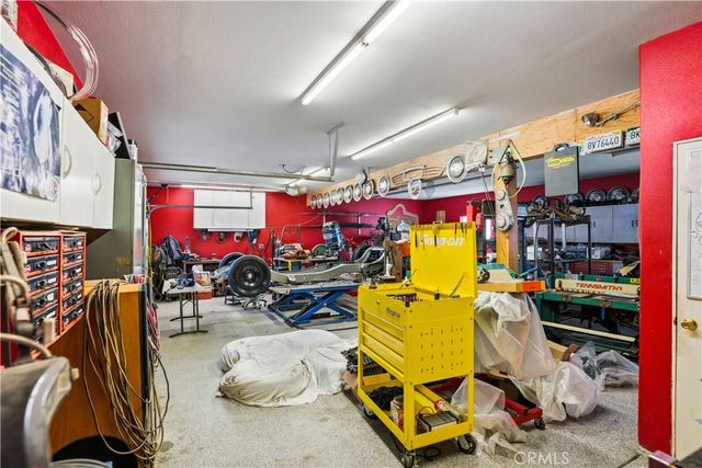 30861 Blackhorse Drive, Canyon Lake, CA 92587