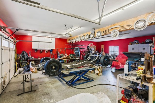 30861 Blackhorse Drive, Canyon Lake, CA 92587