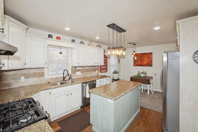 602 N Main Street, Stratford, TX 79084