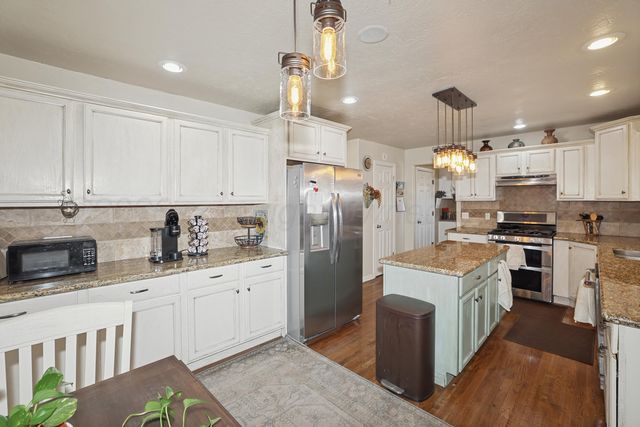 602 N Main Street, Stratford, TX 79084