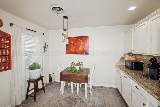 602 N Main Street, Stratford, TX 79084