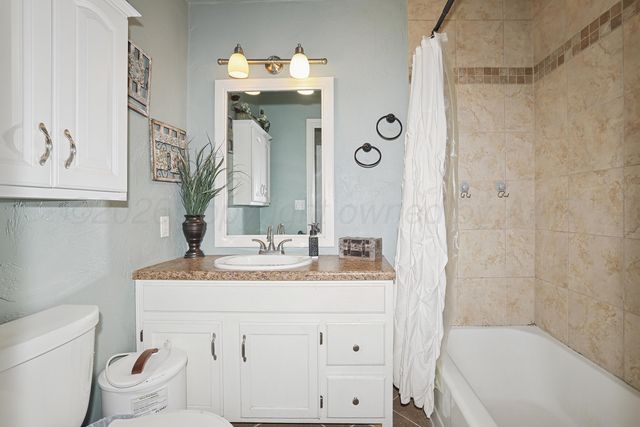 602 N Main Street, Stratford, TX 79084