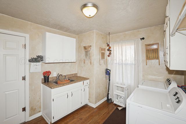 602 N Main Street, Stratford, TX 79084