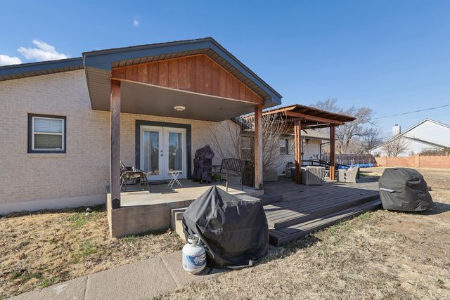 602 N Main Street, Stratford, TX 79084