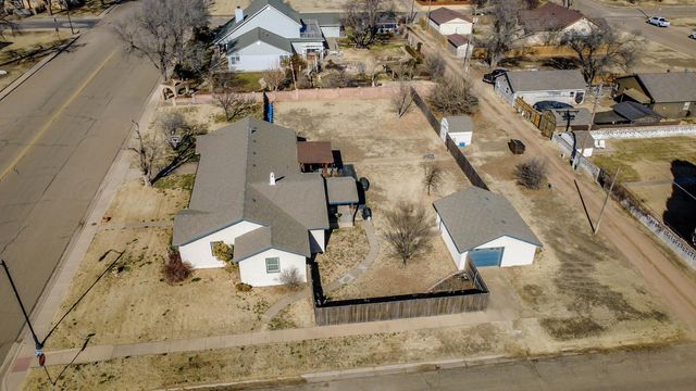 602 N Main Street, Stratford, TX 79084