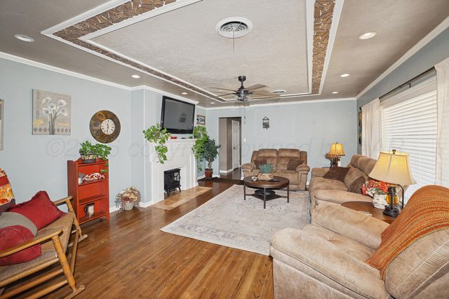 602 N Main Street, Stratford, TX 79084