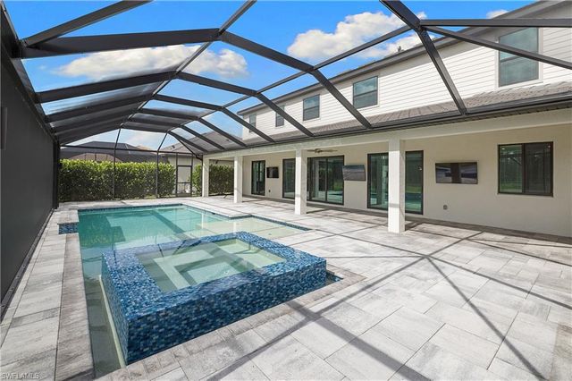 20475 Napa LOOP, Estero, FL 33928