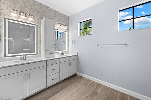 20475 Napa LOOP, Estero, FL 33928
