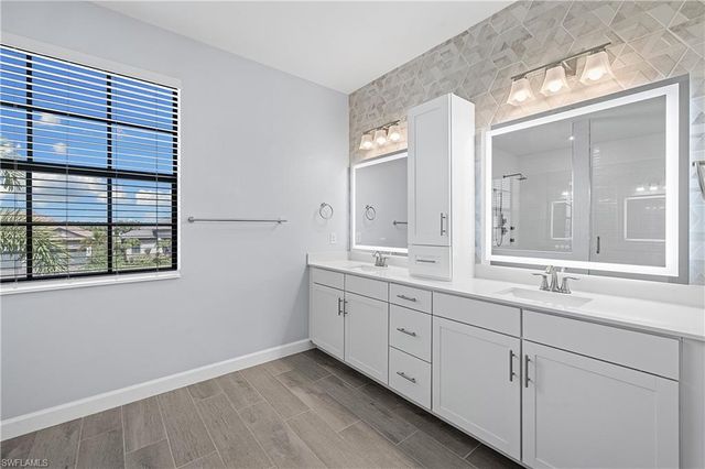 20475 Napa LOOP, Estero, FL 33928