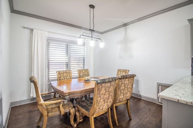 9804 Durham Avenue, Lubbock, TX 79424