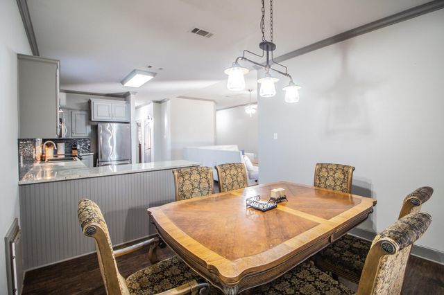 9804 Durham Avenue, Lubbock, TX 79424