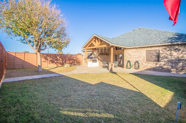 9804 Durham Avenue, Lubbock, TX 79424