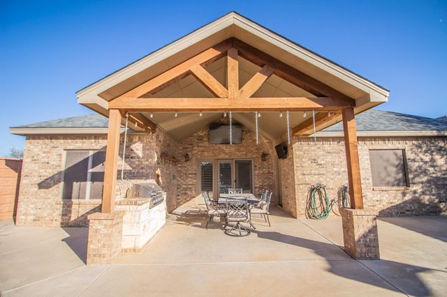 9804 Durham Avenue, Lubbock, TX 79424